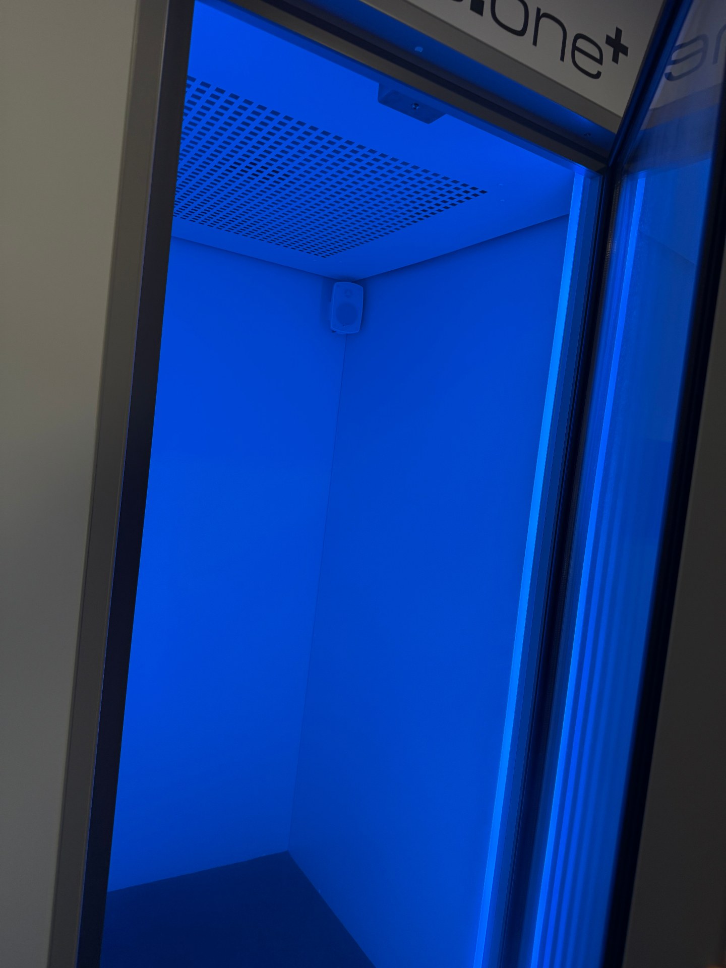 Supervised whole-body cryotherapy session at Hanbury Health, guided by the team